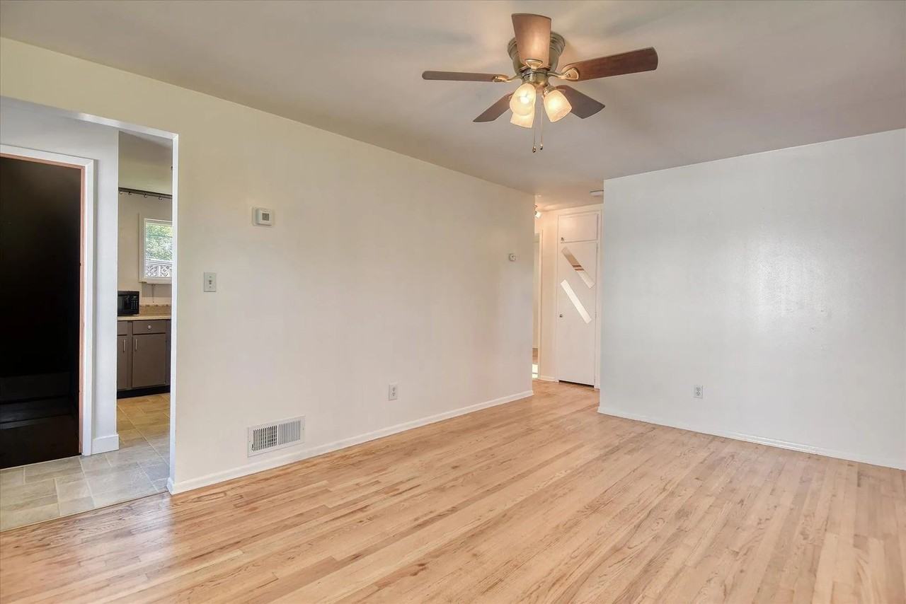 3015 W Eloika Ave - Photo 5 of 16
