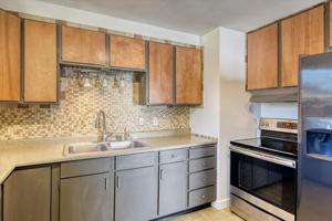 featured image of 3015 W Eloika Ave