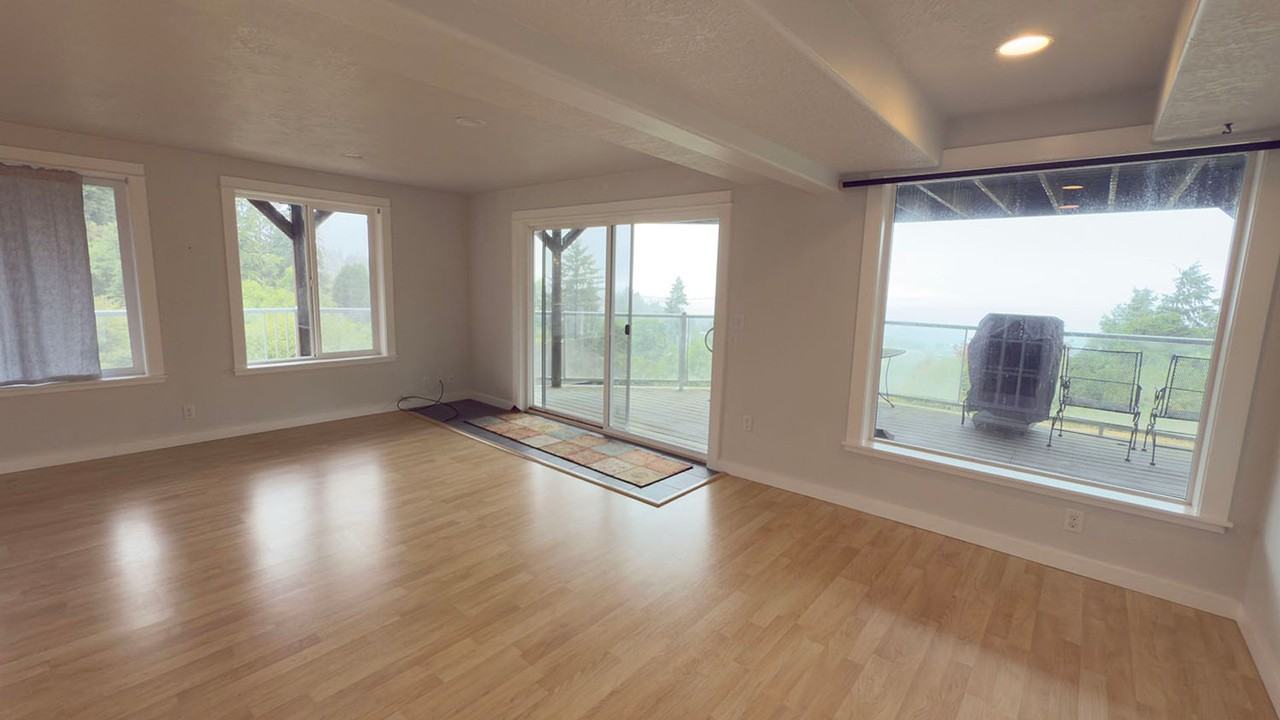 1320 Madison Ave - Photo 5 of 16