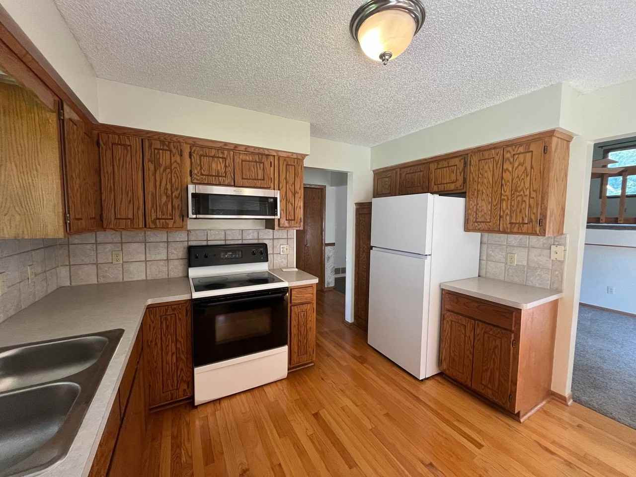 5716 Ridge Creek Rd - Photo 2 of 19