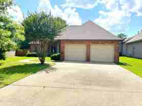 623 Chambord Dr - Photo 1 of 1