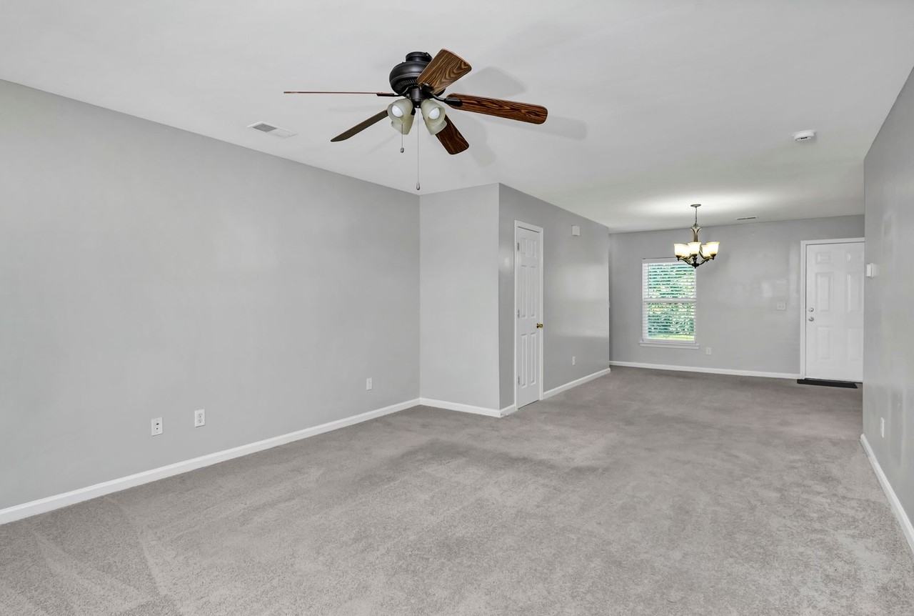 141 Wigmore Ln - Photo 6 of 38