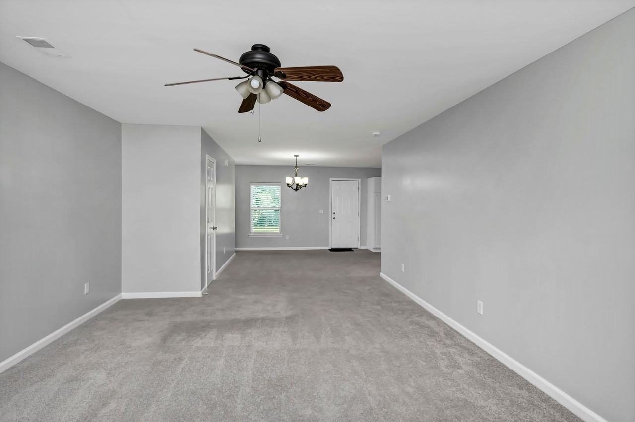 141 Wigmore Ln - Photo 7 of 38