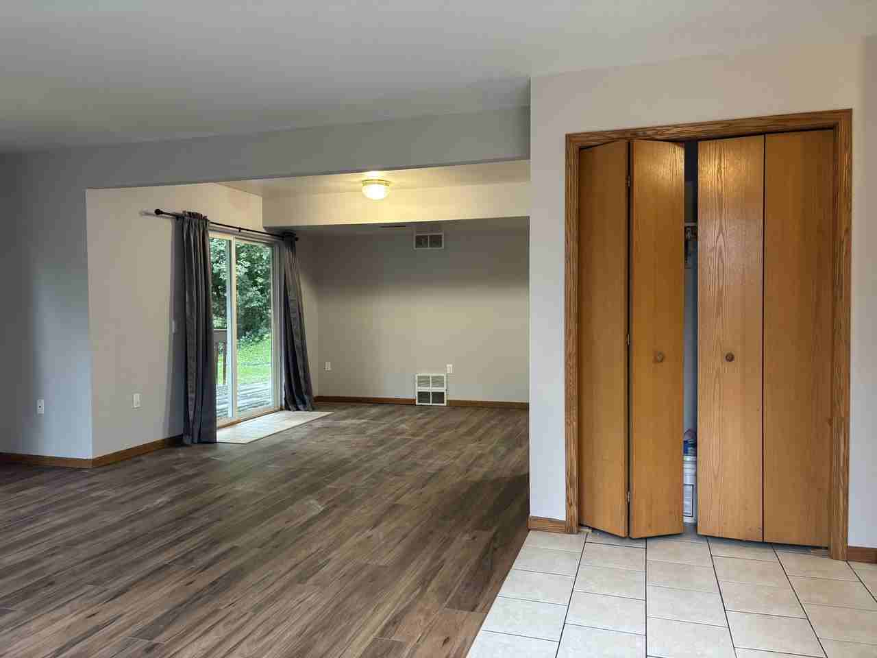 2105 Schlimgen Ave #1 - Photo 3 of 23