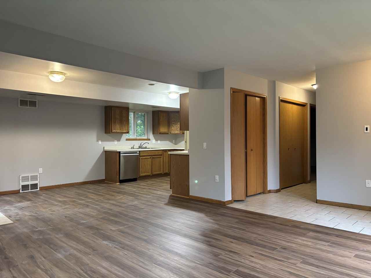 2105 Schlimgen Ave #1 - Photo 5 of 23