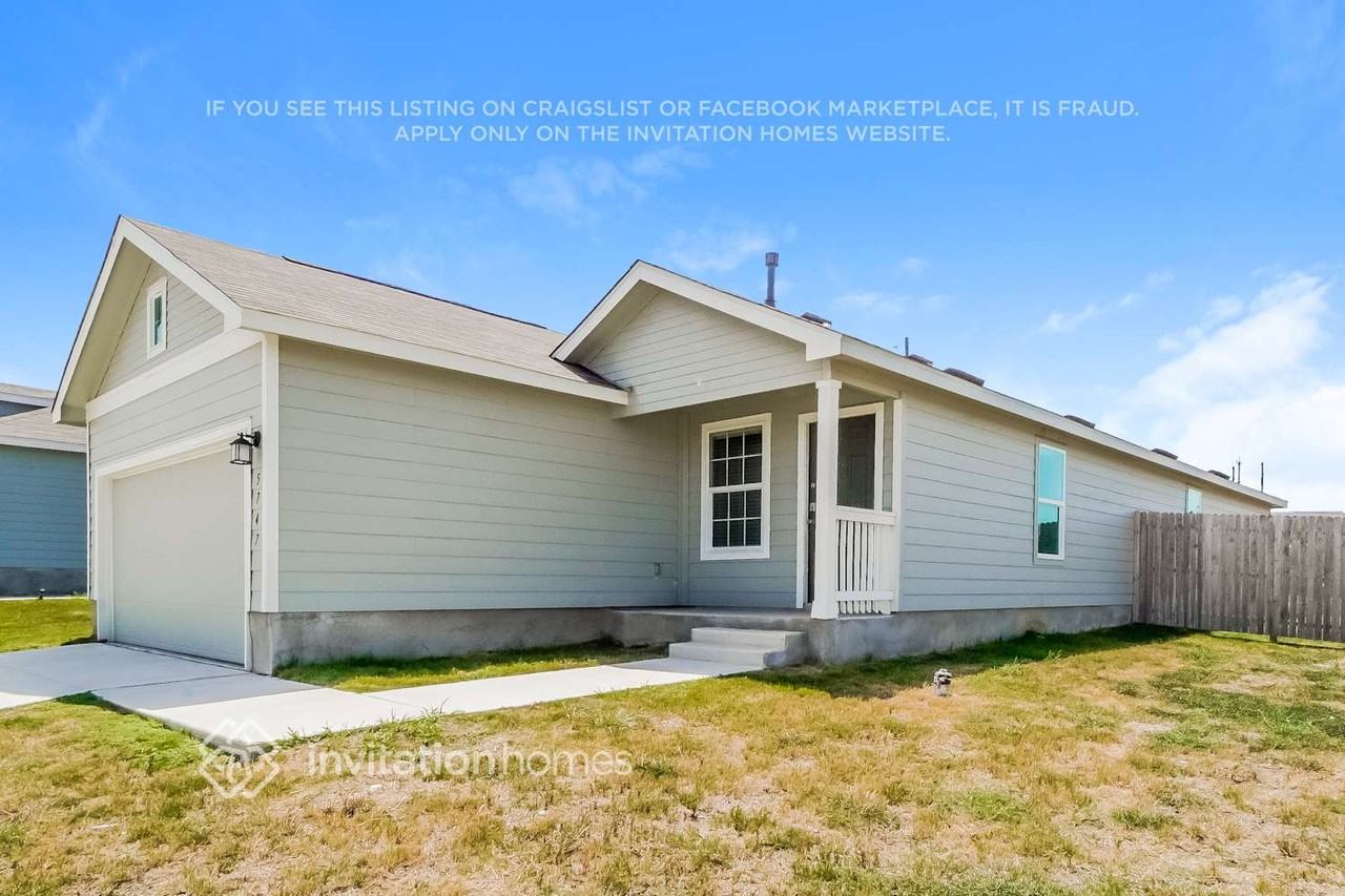 5747 Leon Pl - Photo 3 of 21