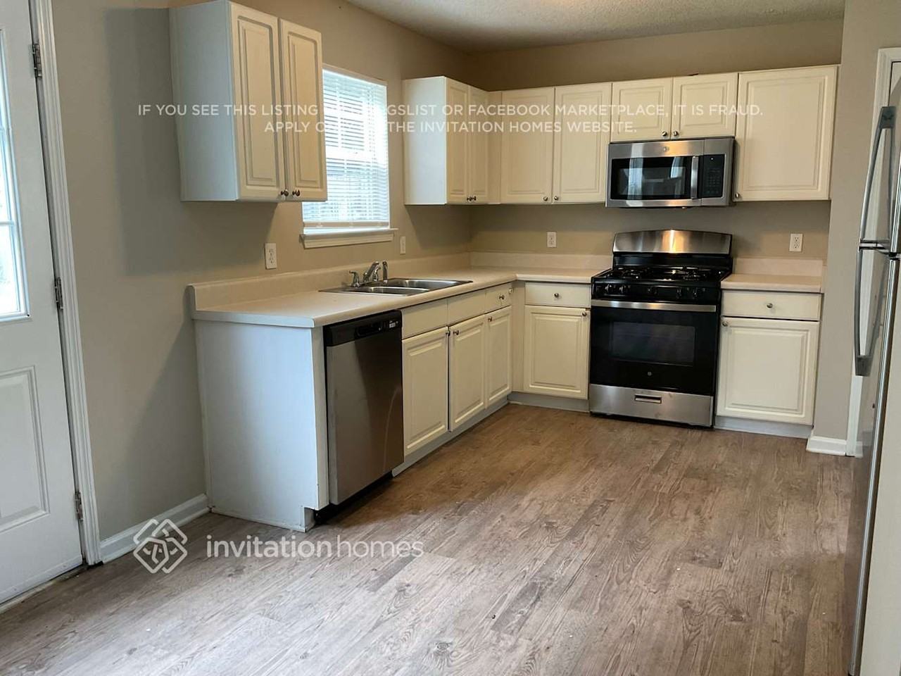 4167 Lost Springs Trl - Photo 3 of 11