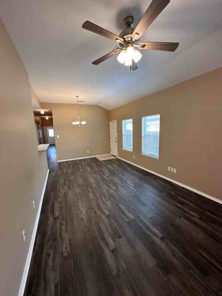 W Sierra Vista - Photo 5 of 10