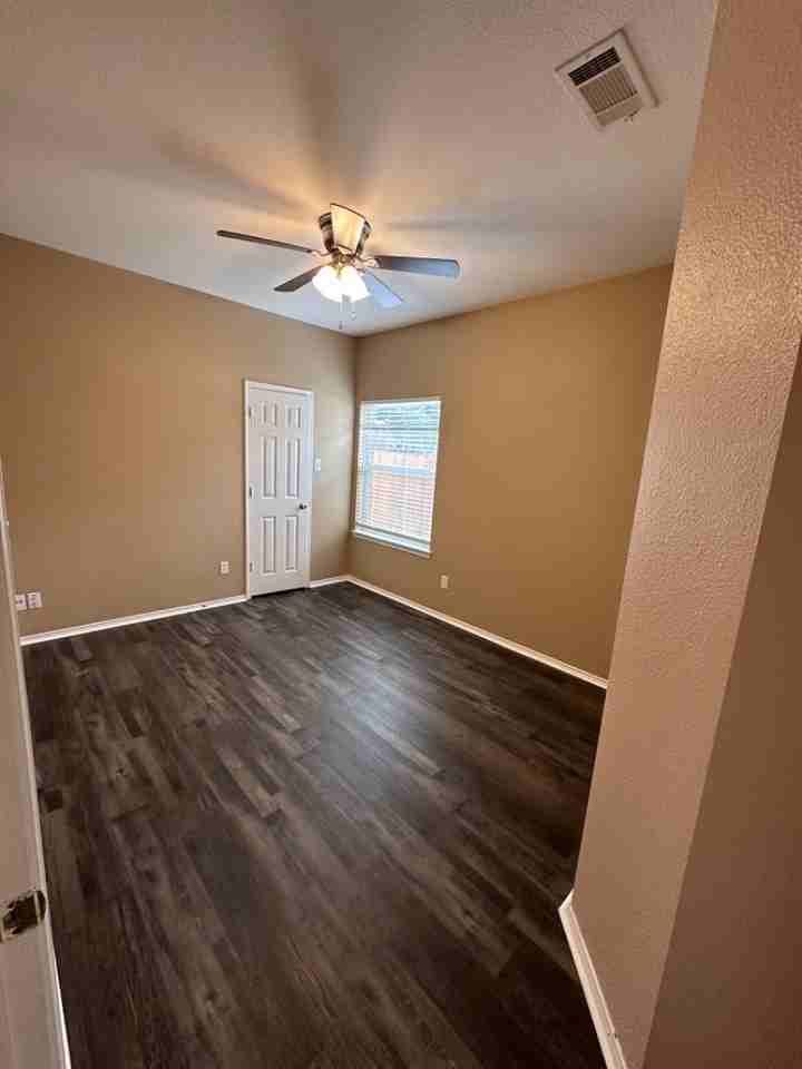 W Sierra Vista - Photo 6 of 10