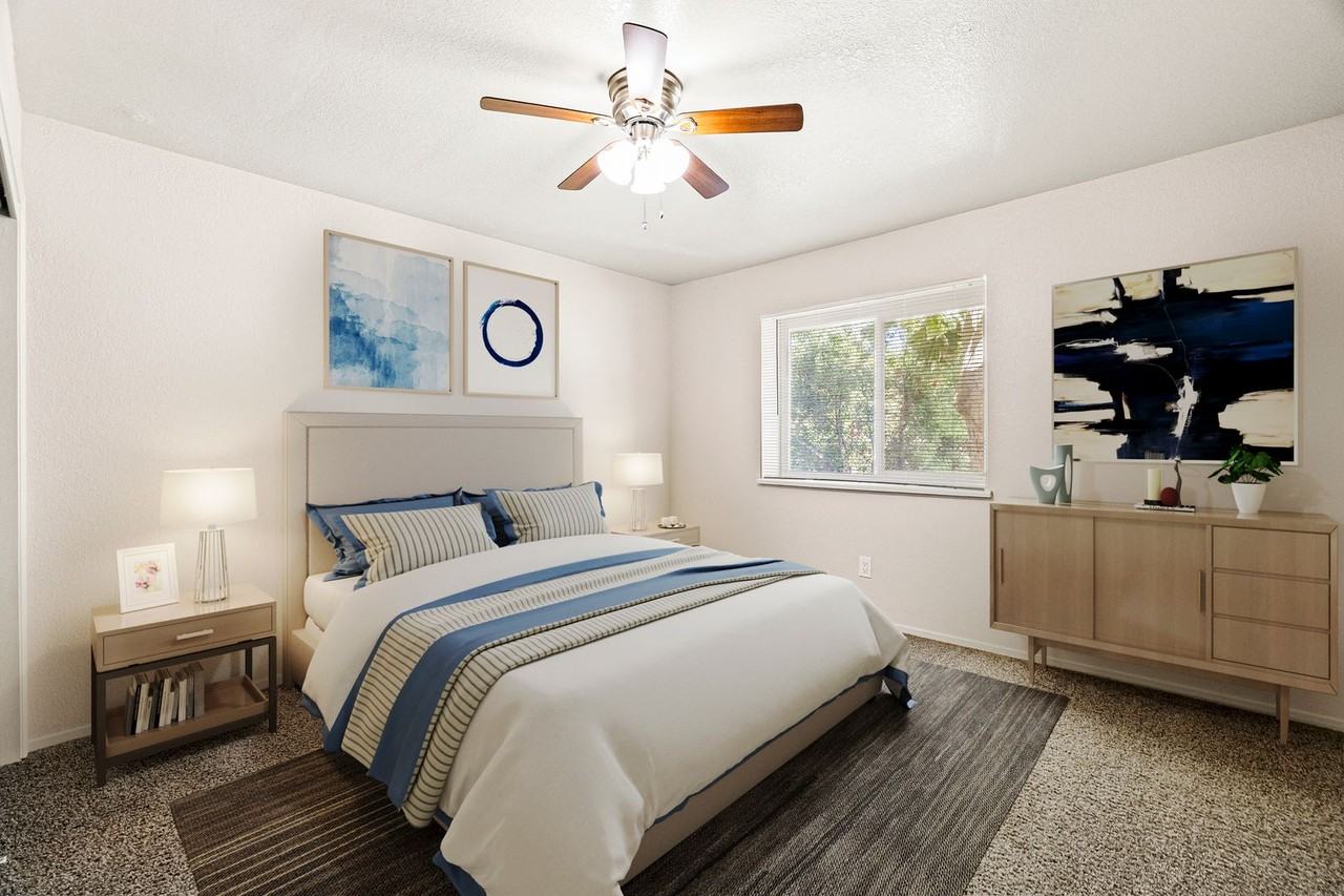 0712 - 1263 N Cedar St - Photo 5 of 35