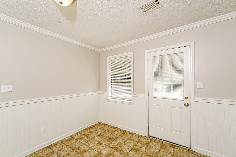 5124 Rye Cir - Photo 6 of 16