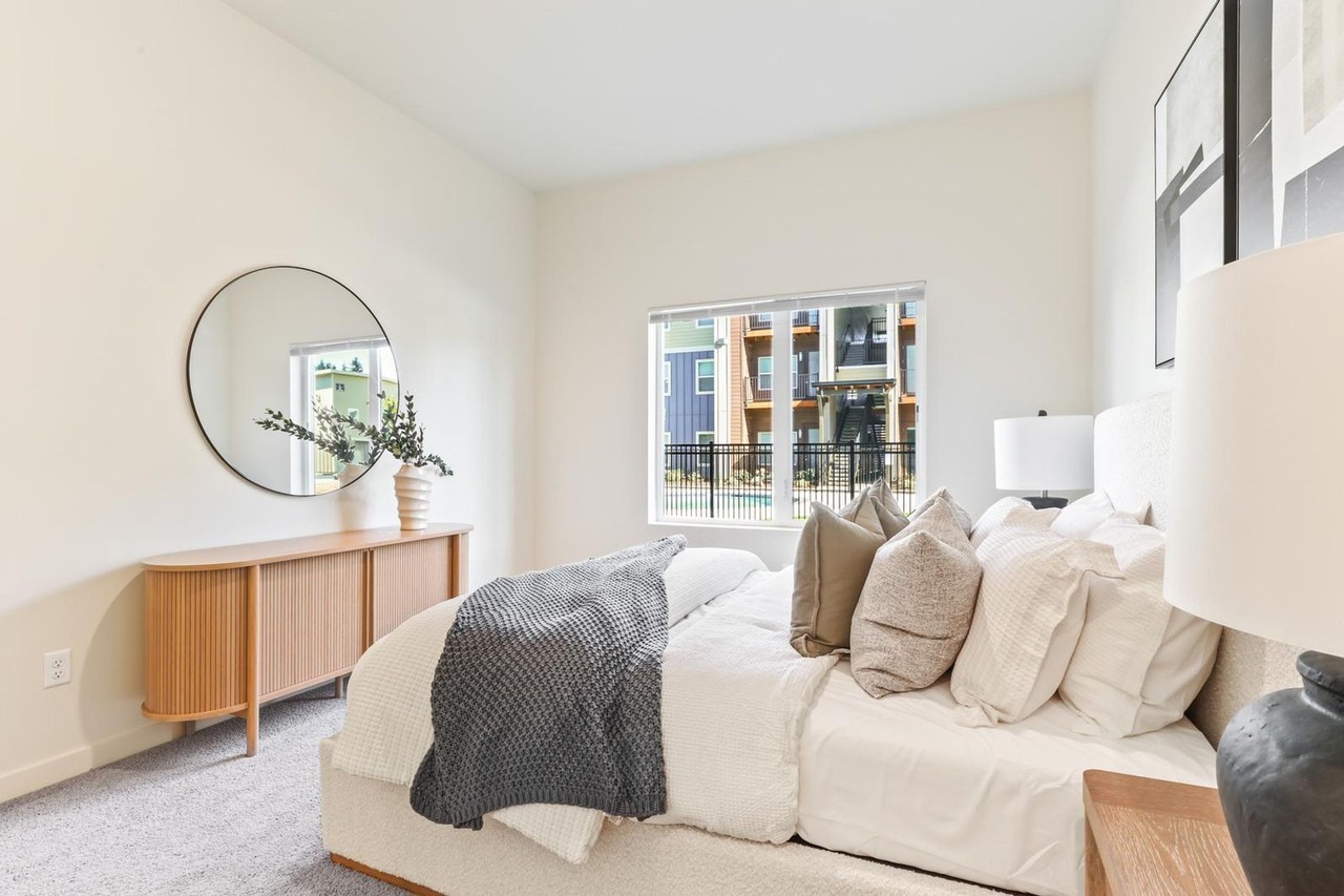 Jen's Pointe Apartment - Photo 7 of 50