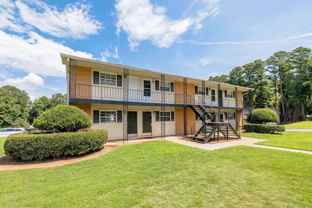 Premier Club Apartments 15 Minutes to Everything South Atlanta & Airport - Photo 1 of 1