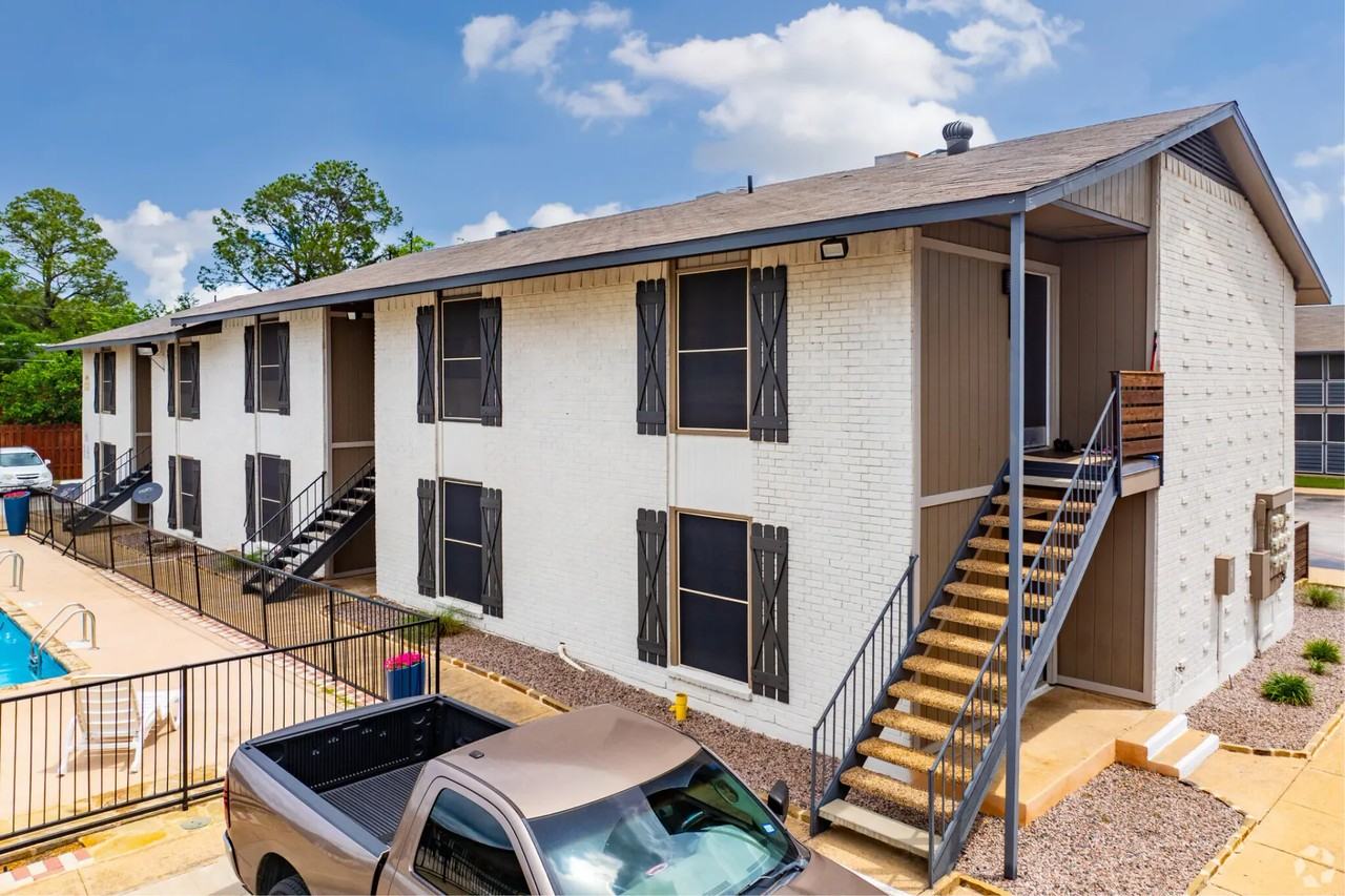 Woodwind - Photo 2 of 6