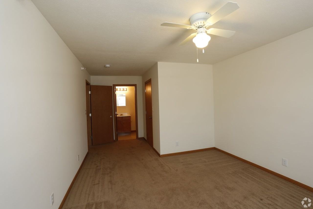 Southern Winds Apartments - Photo 6 of 39