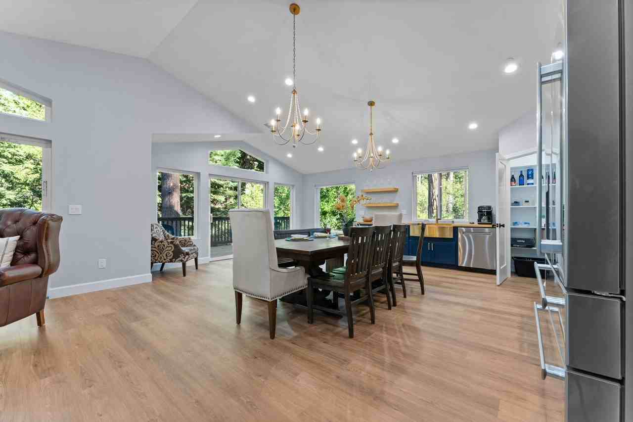 7029 8th Ave - Photo 2 of 46
