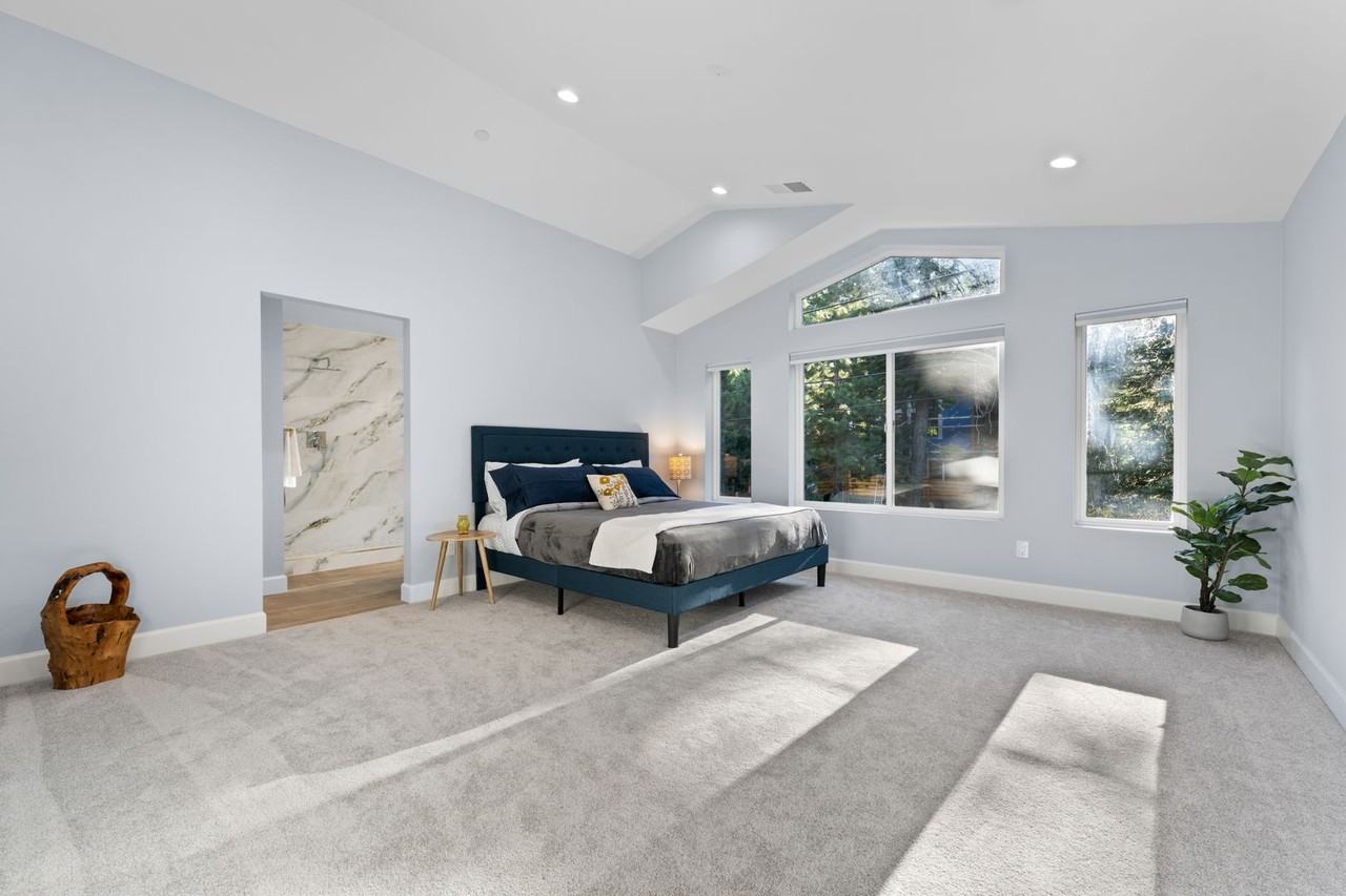 7029 8th Ave - Photo 6 of 46