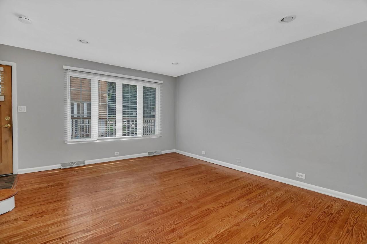 13-15 S Waiola Townhomes - Photo 5 of 50