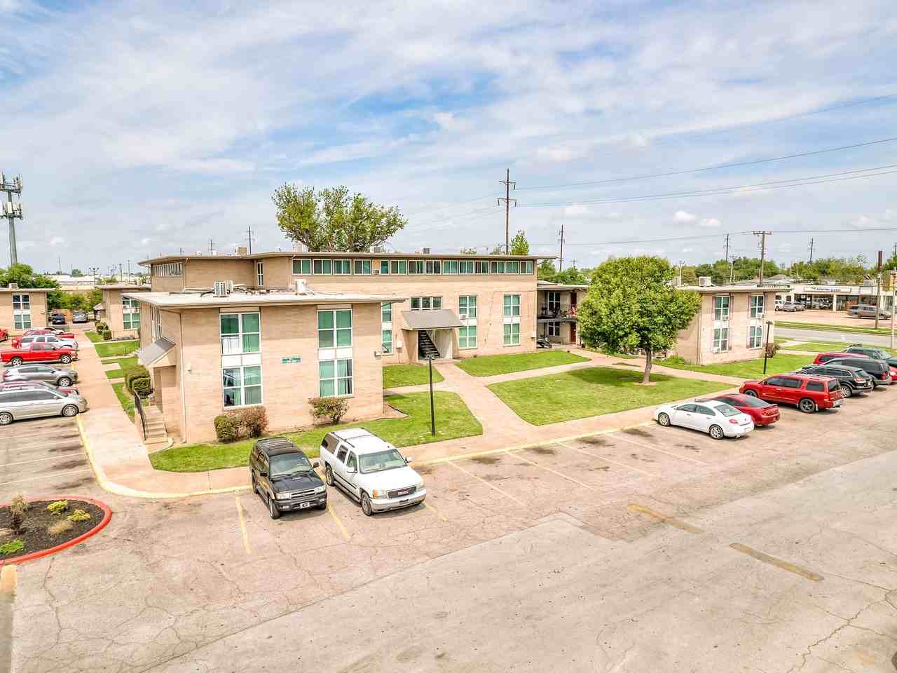 Hillcrest Residences - Photo 5 of 29