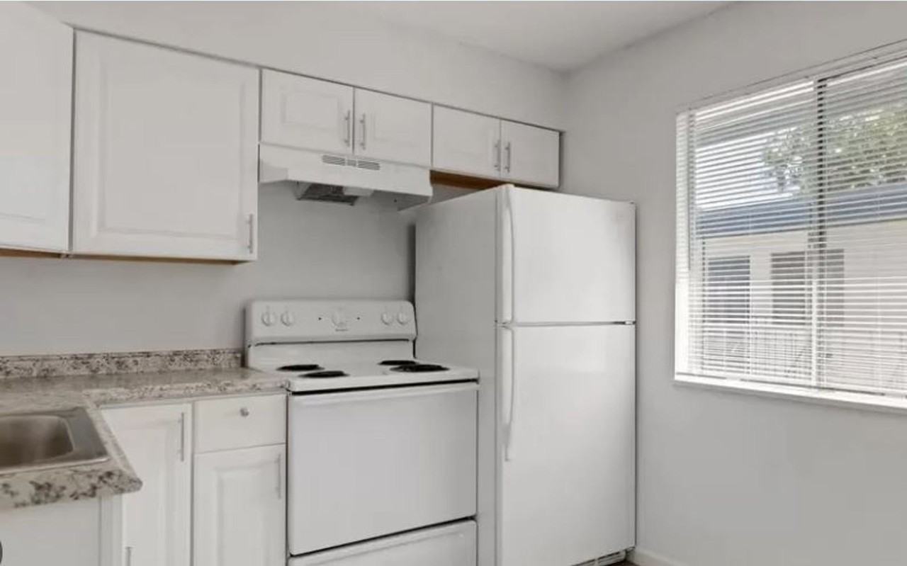 Courtyard Apartments - Photo 2 of 5