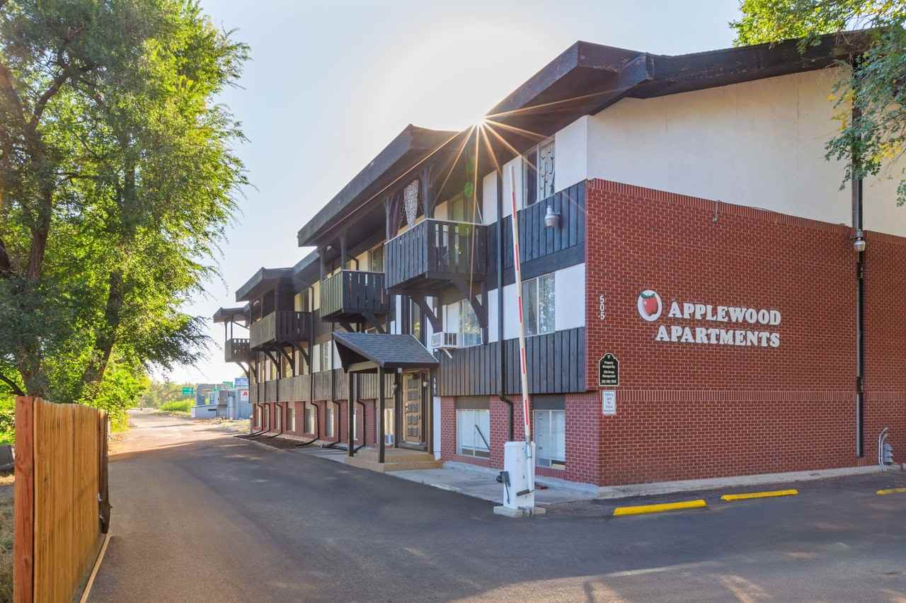 Applewood Apartments - Photo 7 of 7