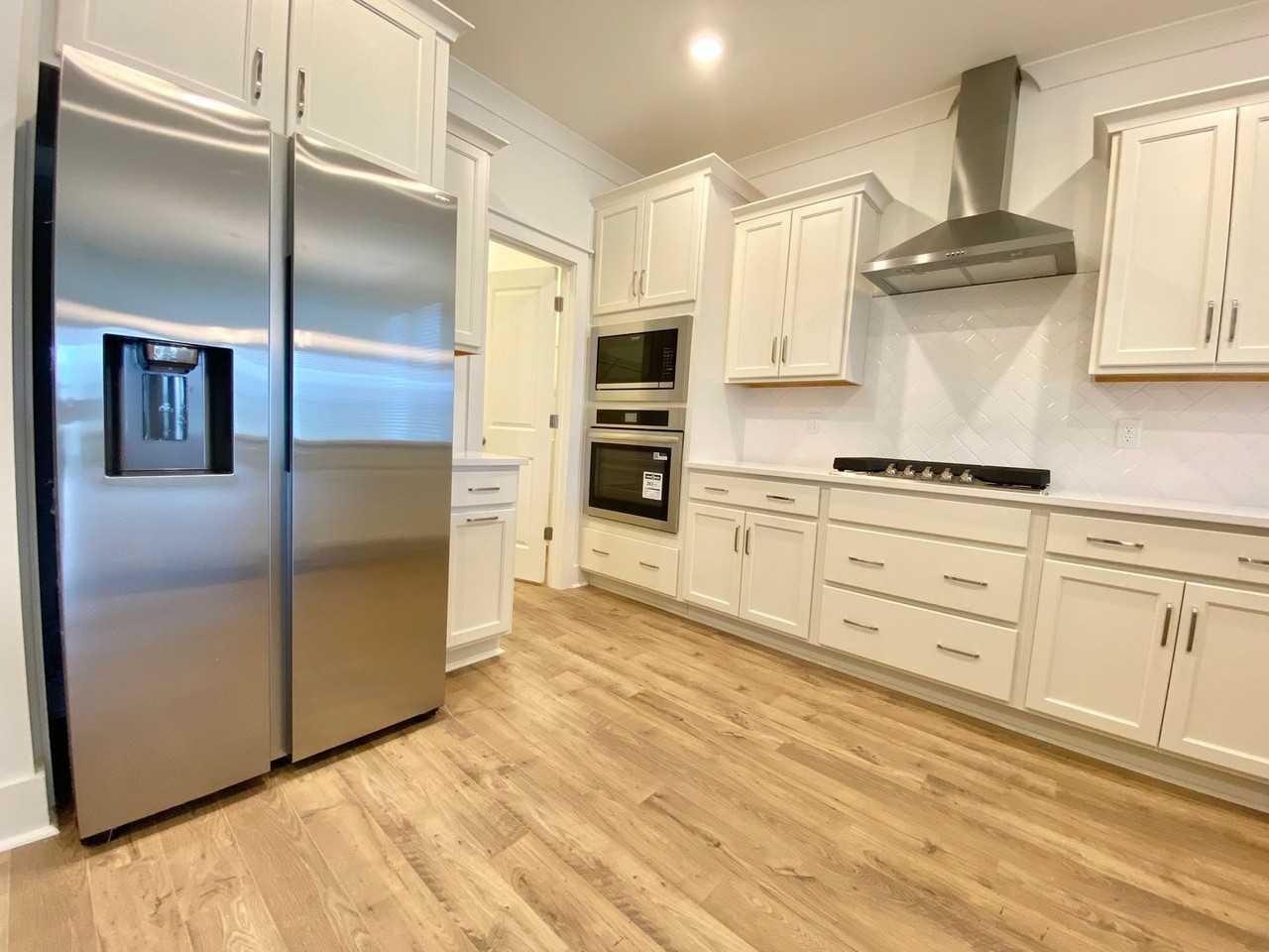 643 Conifer Dr - Photo 6 of 43