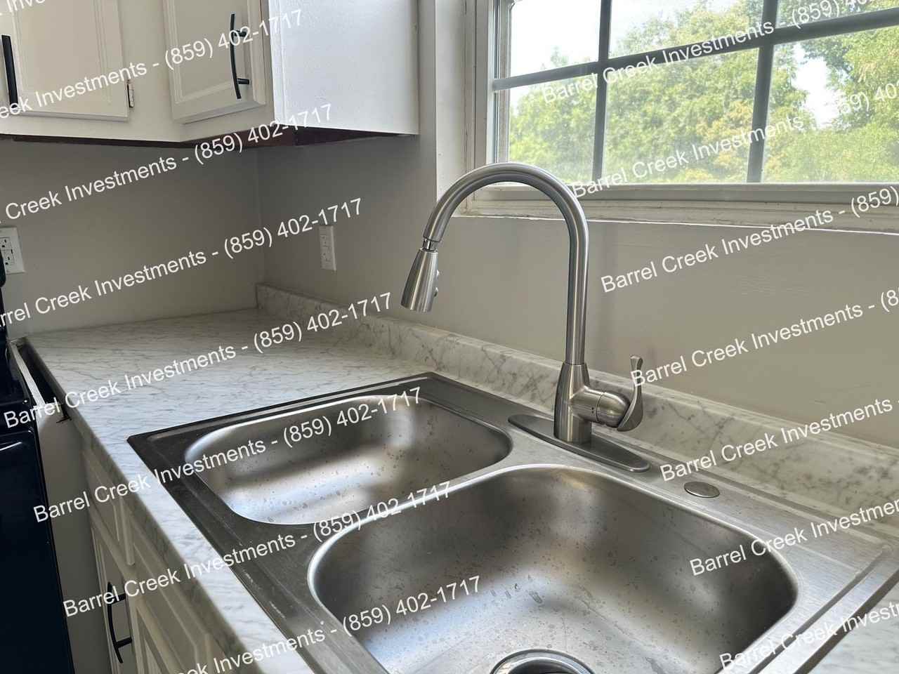 121B Highland Ct - Photo 3 of 21