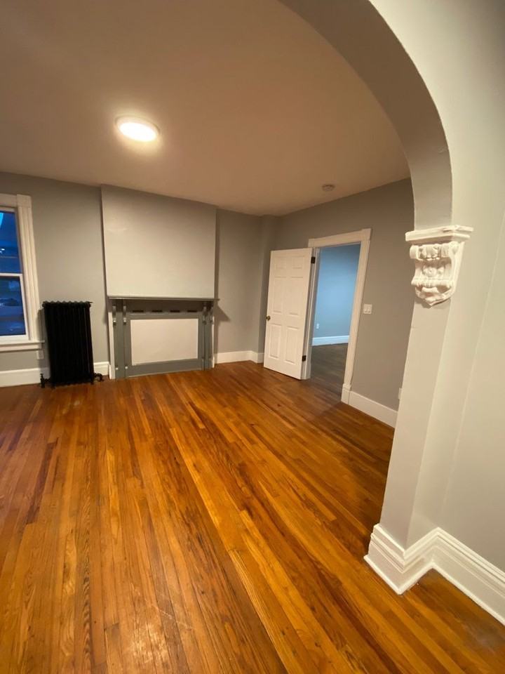 12 Courtney Ave - Photo 5 of 13