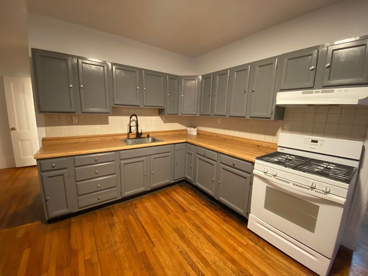 12 Courtney Ave - Photo 6 of 13