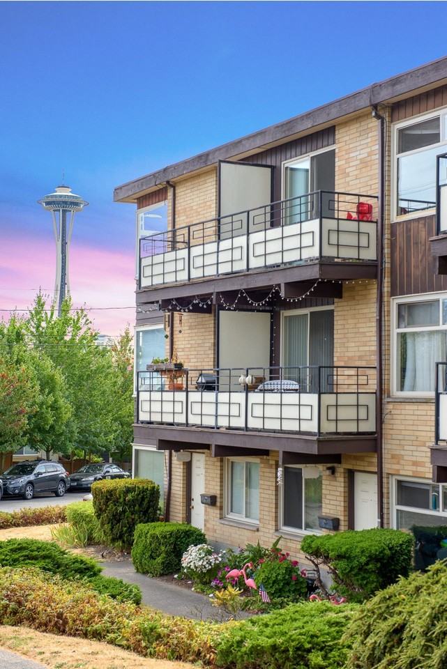 Ward Apartments - Photo 6 of 8