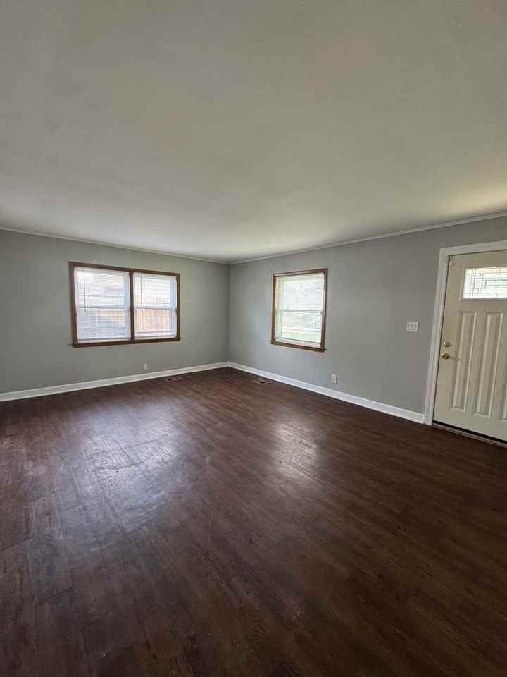 17134 Park Ave - Photo 2 of 18