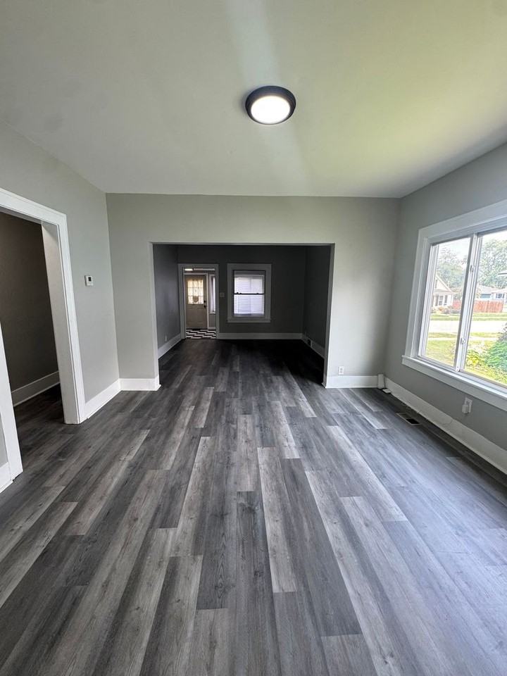 3443 Madison St - Photo 4 of 21