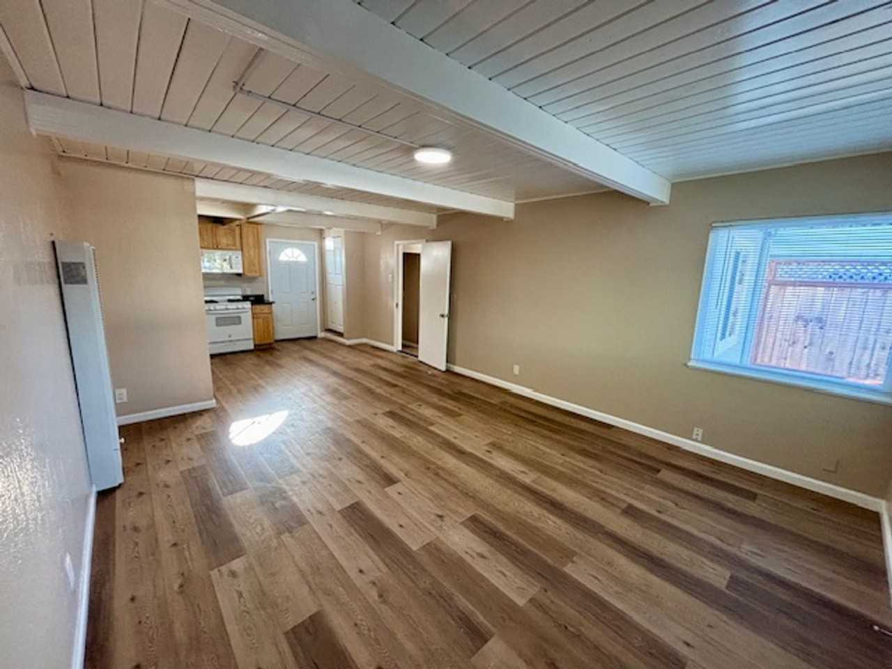 424 Michele Dr - Photo 3 of 13