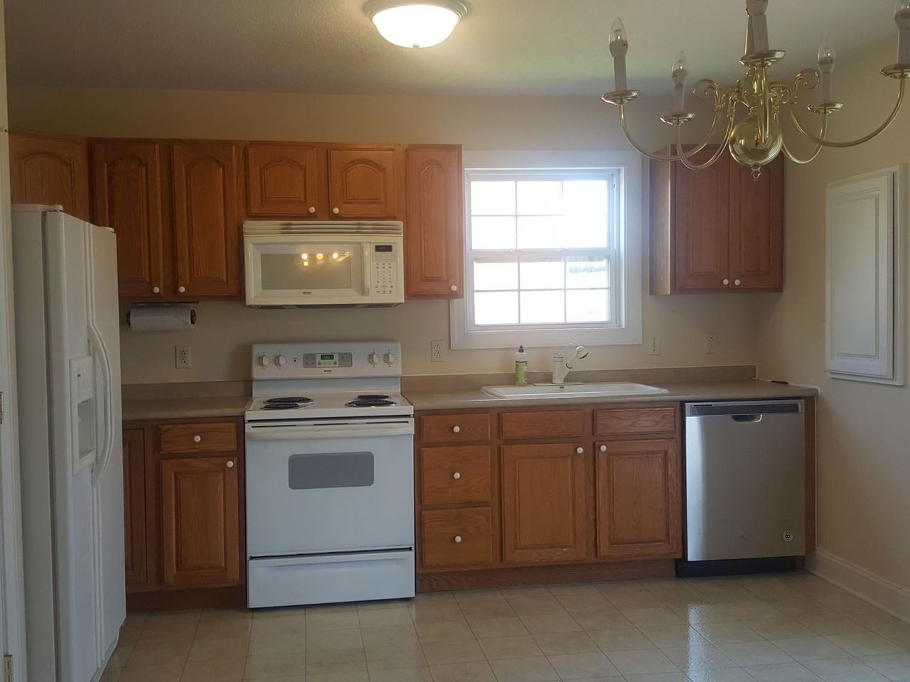 230 Willow Oak Dr - Photo 5 of 8