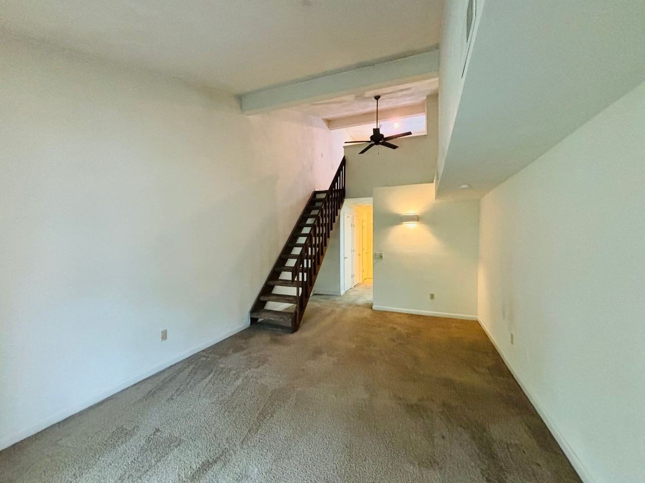 507 Sunridge Dr Apt N - Photo 4 of 14