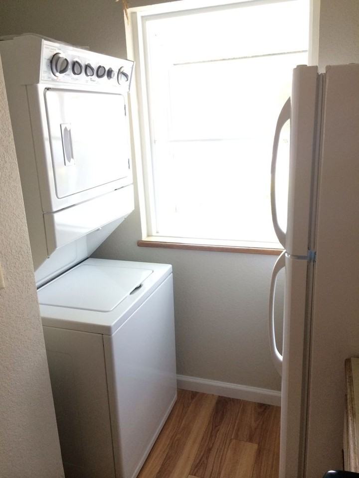 2128 Bueno Dr #24 - Photo 7 of 11