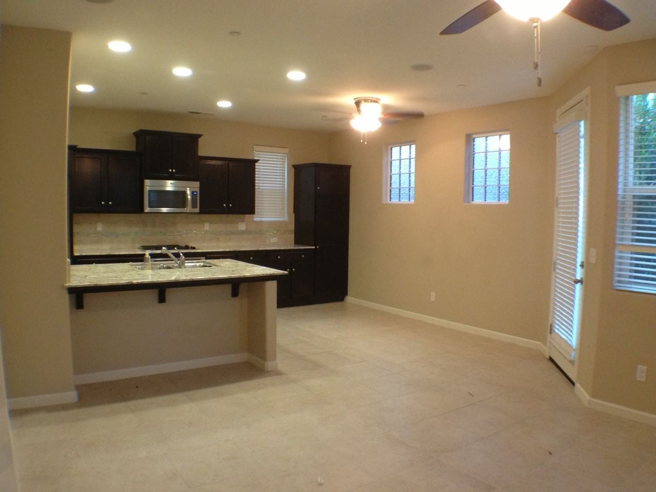 1532 N Sanders Ave - Photo 3 of 22