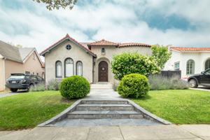 featured image of 1949 Catalina Street