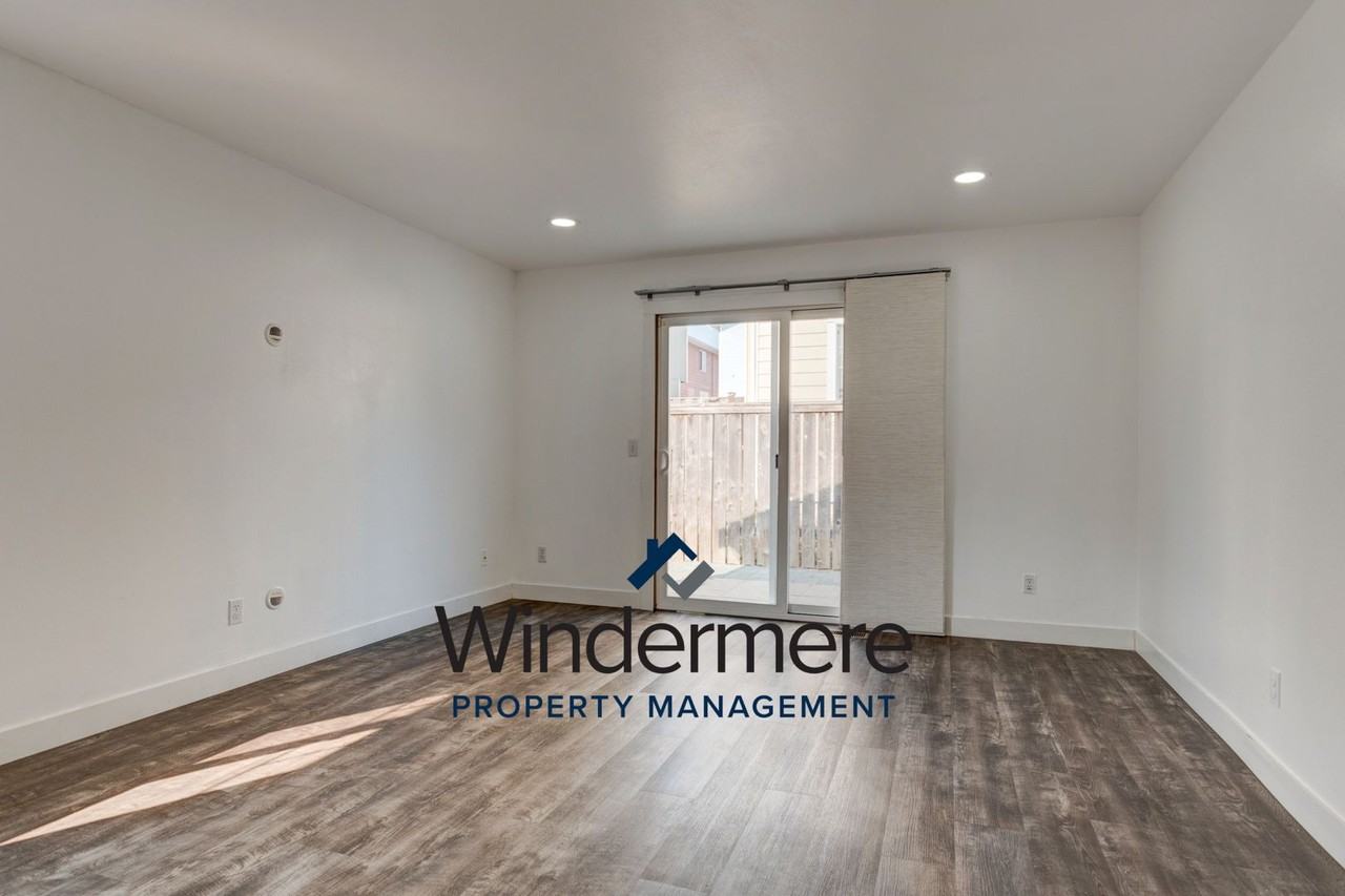1153 Ne Cordero Pl - Photo 7 of 19
