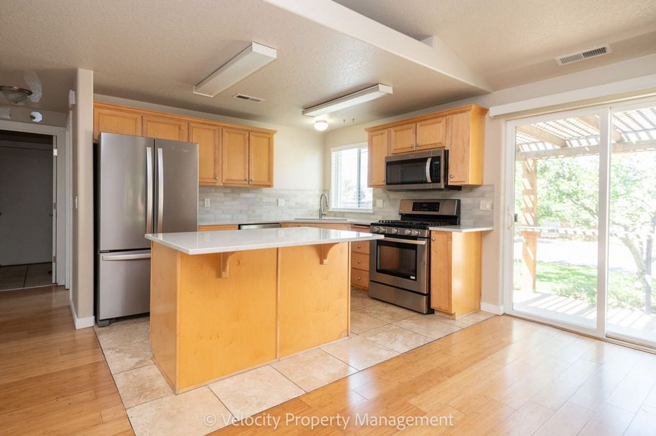 61101 Larkspur Loop - Photo 3 of 20