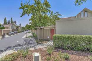 524 S Cascade Ter - Photo 1 of 1