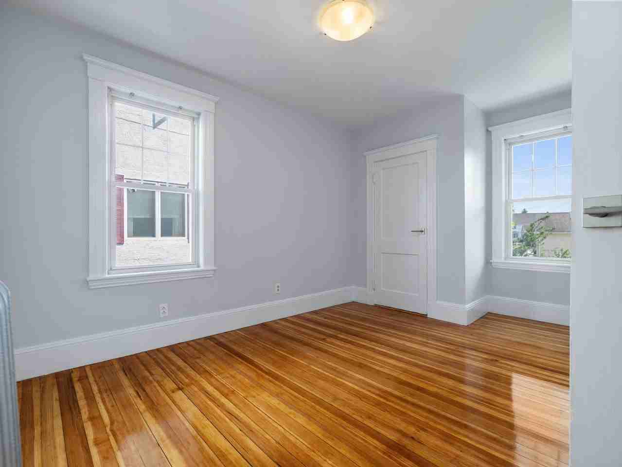 16 Windsor Rd - Photo 4 of 8