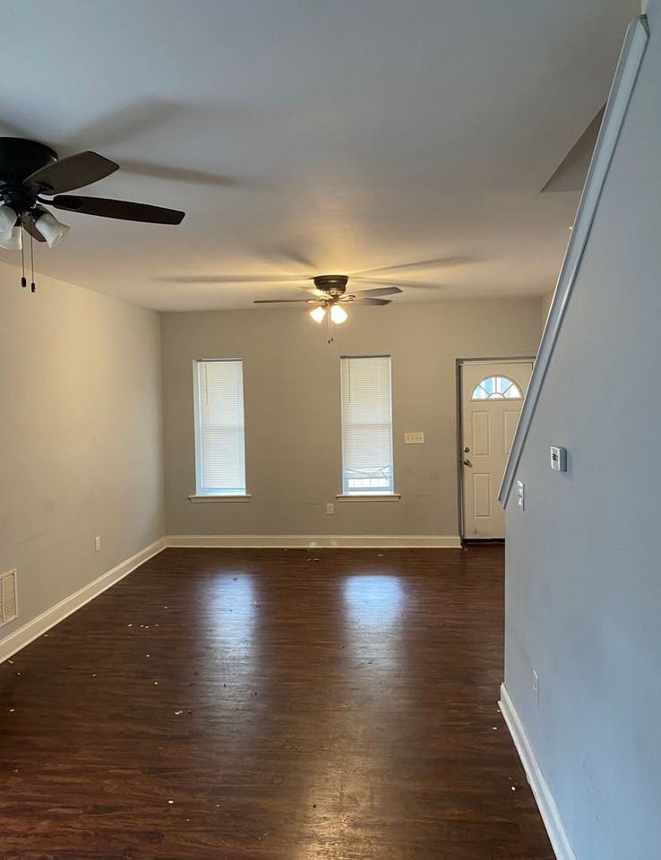 5201 Craig Ave - Photo 2 of 13