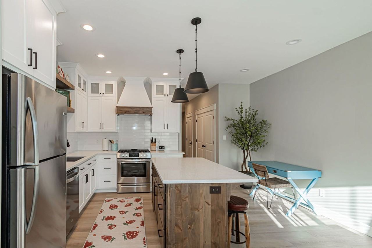 1415 Fremont Ave - Photo 6 of 22