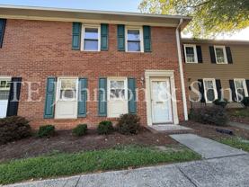 3915 Valley Ct - Photo 1 of 1