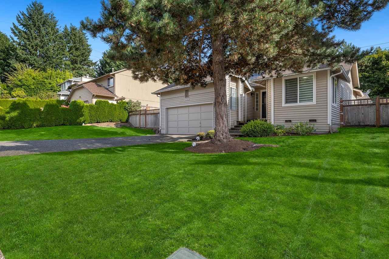 12231 Ne 133rd Pl - Photo 2 of 25