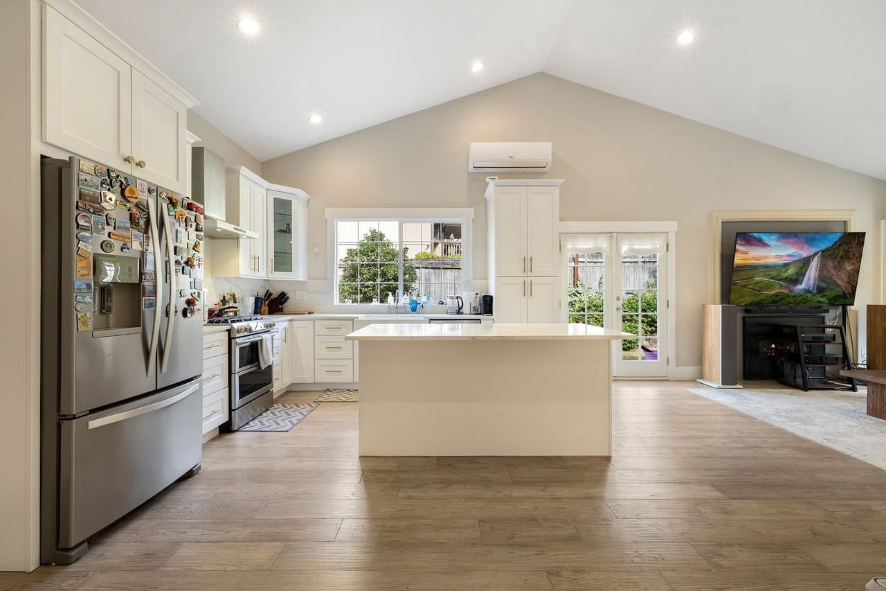 12231 Ne 133rd Pl - Photo 5 of 25