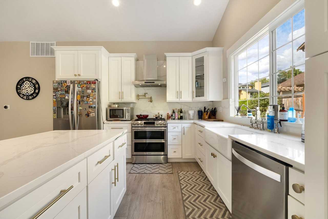 12231 Ne 133rd Pl - Photo 6 of 25