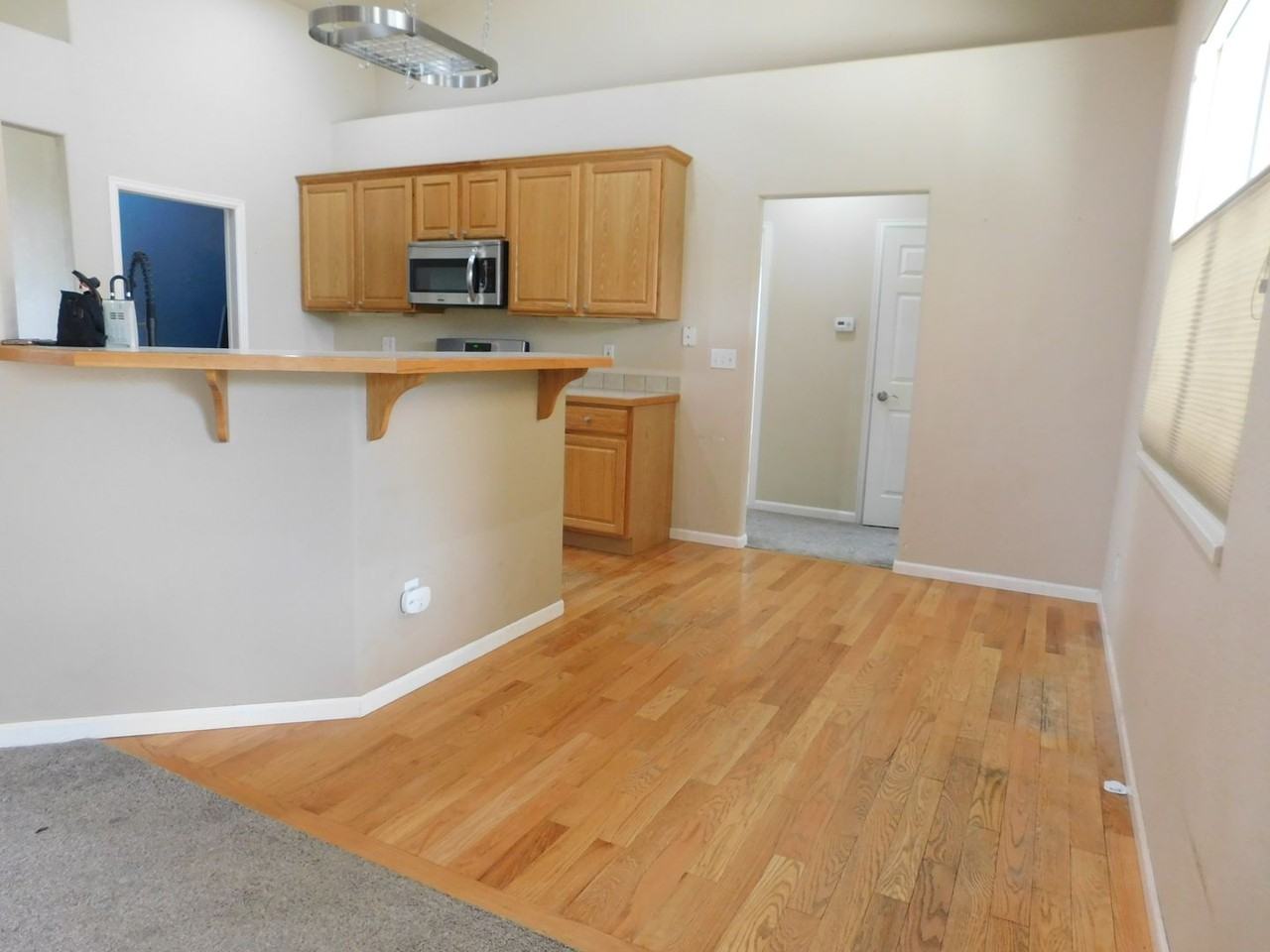 566 Garnet Dr - Photo 5 of 24