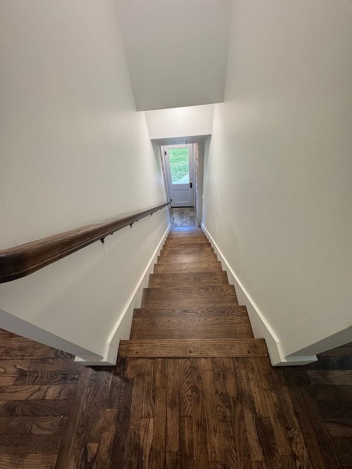 219 W Meadow - Photo 6 of 13